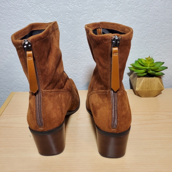 Naturalizer Ella Brown Bootie, Size 8.5 - Picture 4 of 8